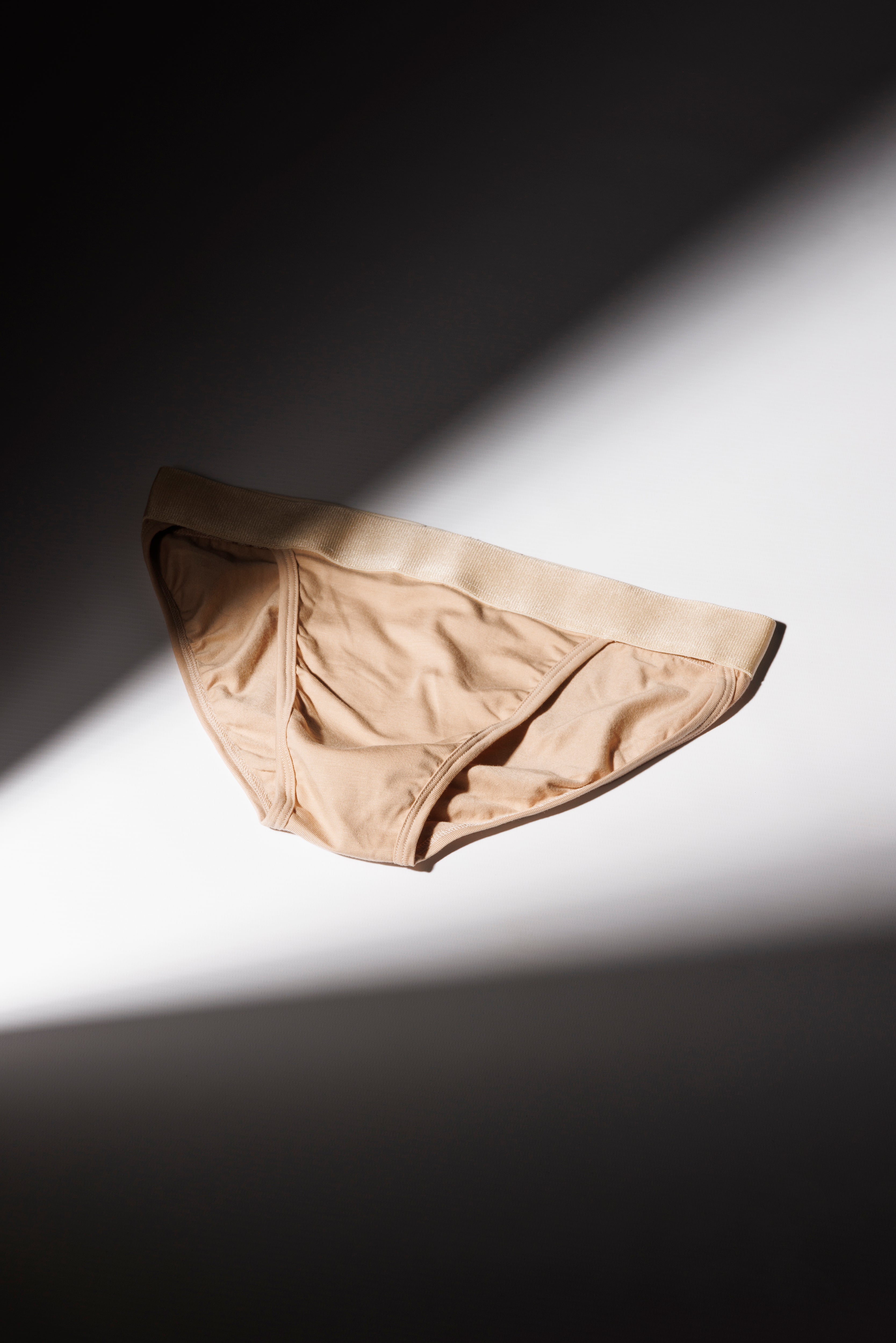 SQUAT BRIEFS MONOCHROME SAND - 30% OFF